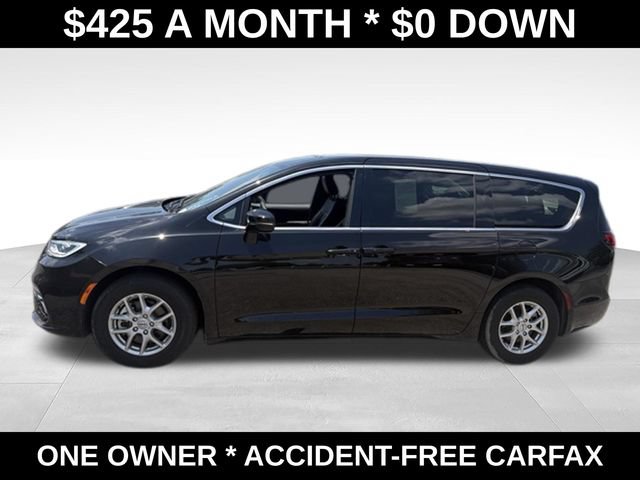 Used 2025 Chrysler Pacifica Select FWD video 2