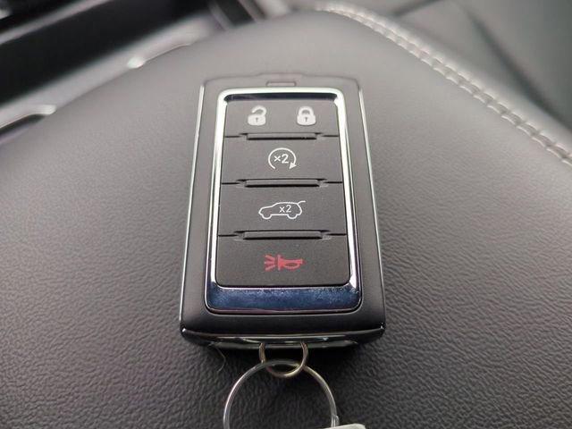 New 2026 Jeep Grand Cherokee Limited image 30