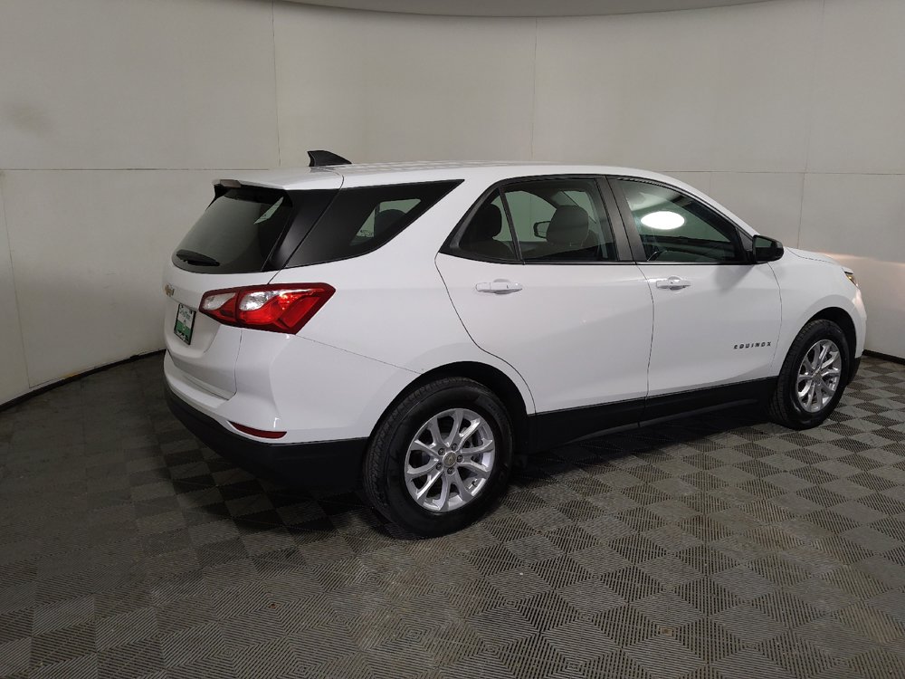 Used 2021 Chevrolet Equinox LS FWD image 10