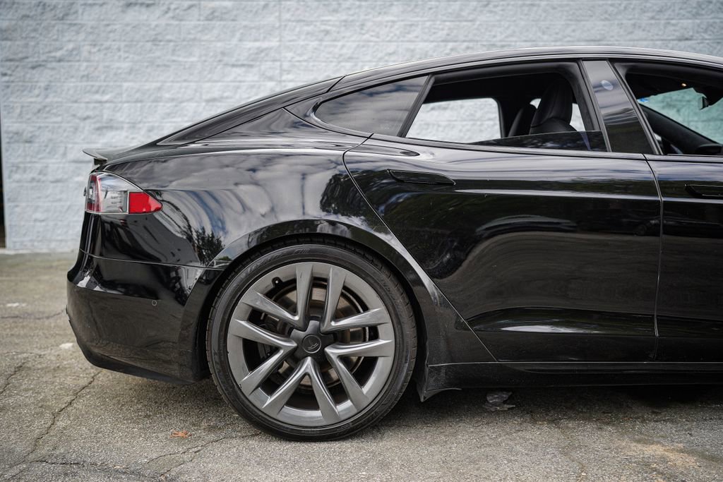 Used 2022 Tesla Model S Plaid image 15
