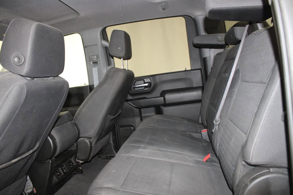 Used 2024 Chevrolet Silverado 2500 Custom w/ Custom Value Package image 23