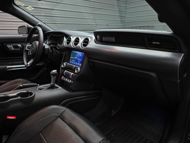Used 2022 Ford Mustang GT Premium w/ Equipment Group 401A RWD image 11