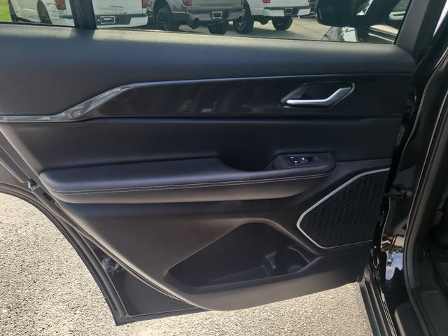 Used 2021 Jeep Grand Cherokee L Laredo AWD/4WD image 12