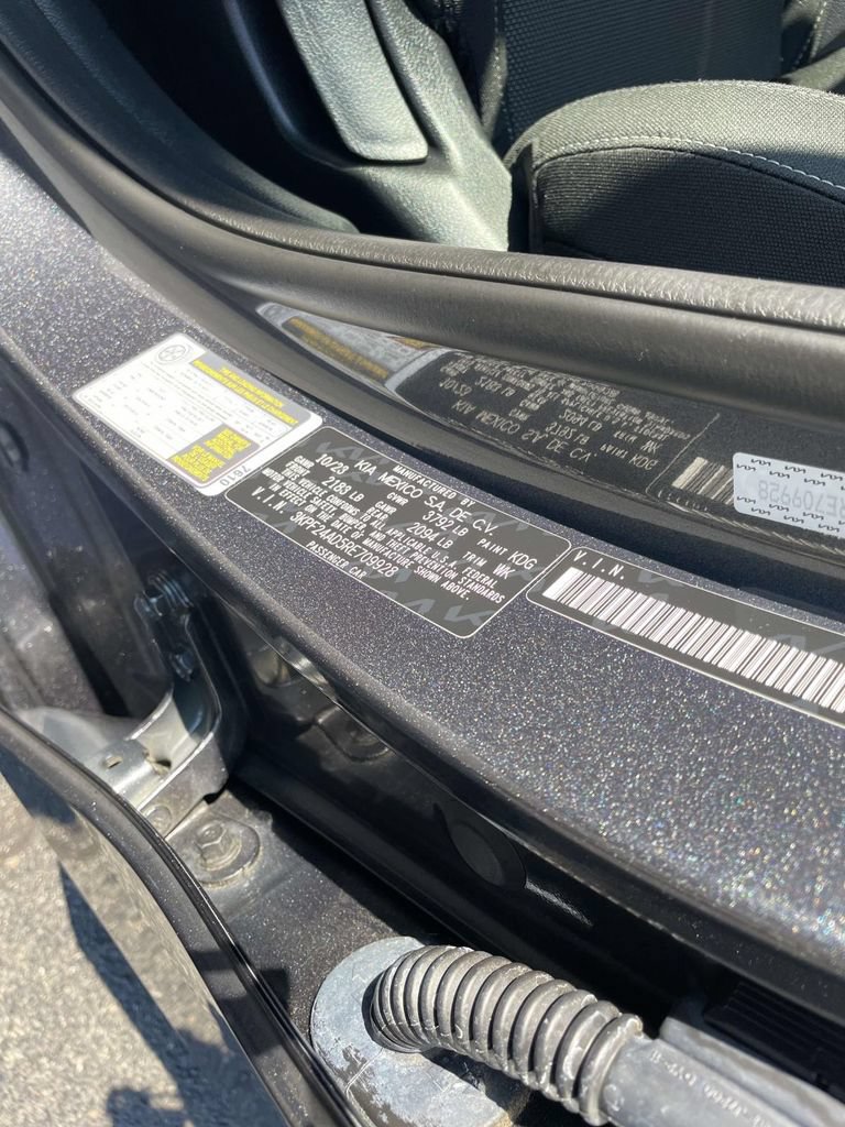 Used 2024 Kia Forte LXS FWD image 17