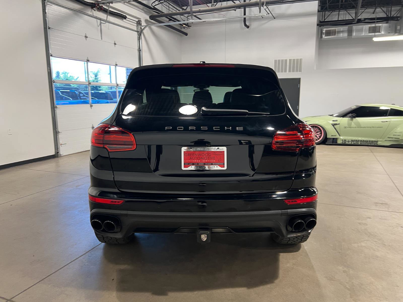 Used 2016 Porsche Cayenne S AWD/4WD image 4