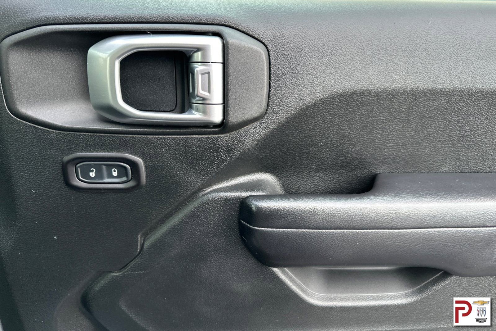 Used 2019 Jeep Wrangler Sport S image 22