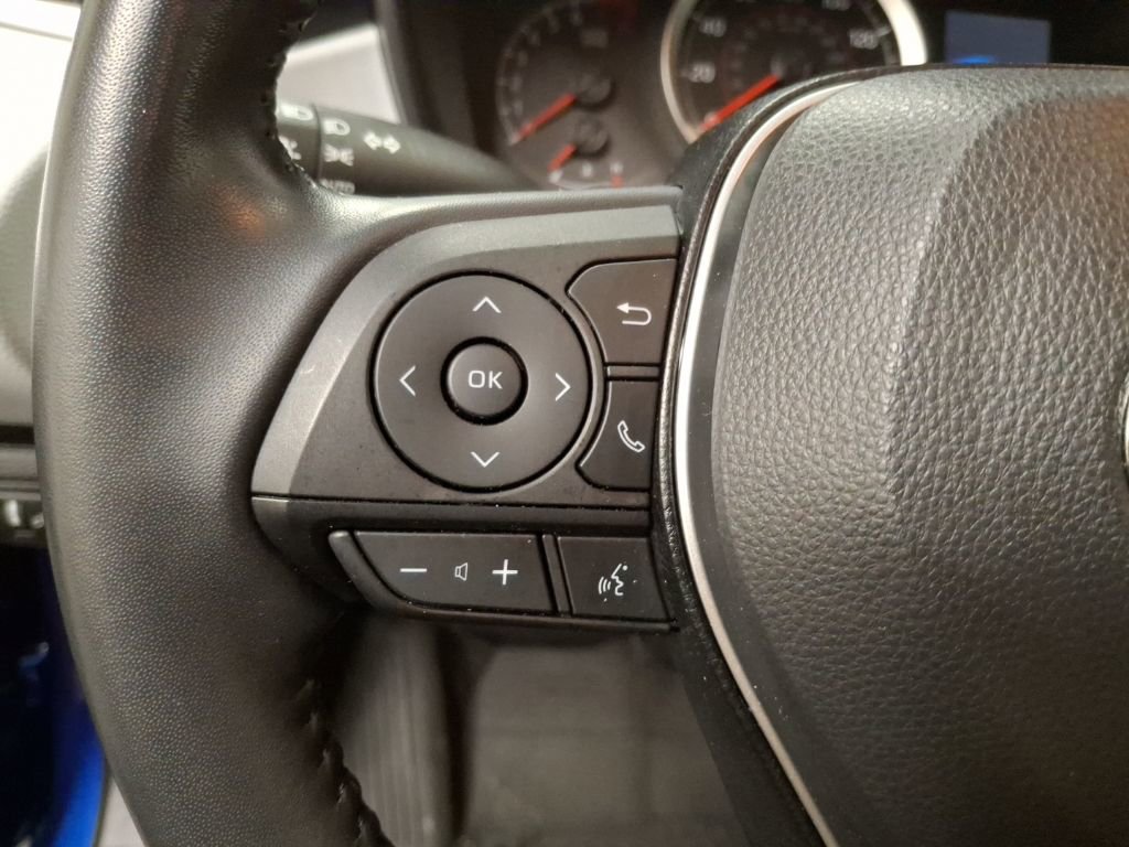 Used 2020 Toyota Corolla SE image 18