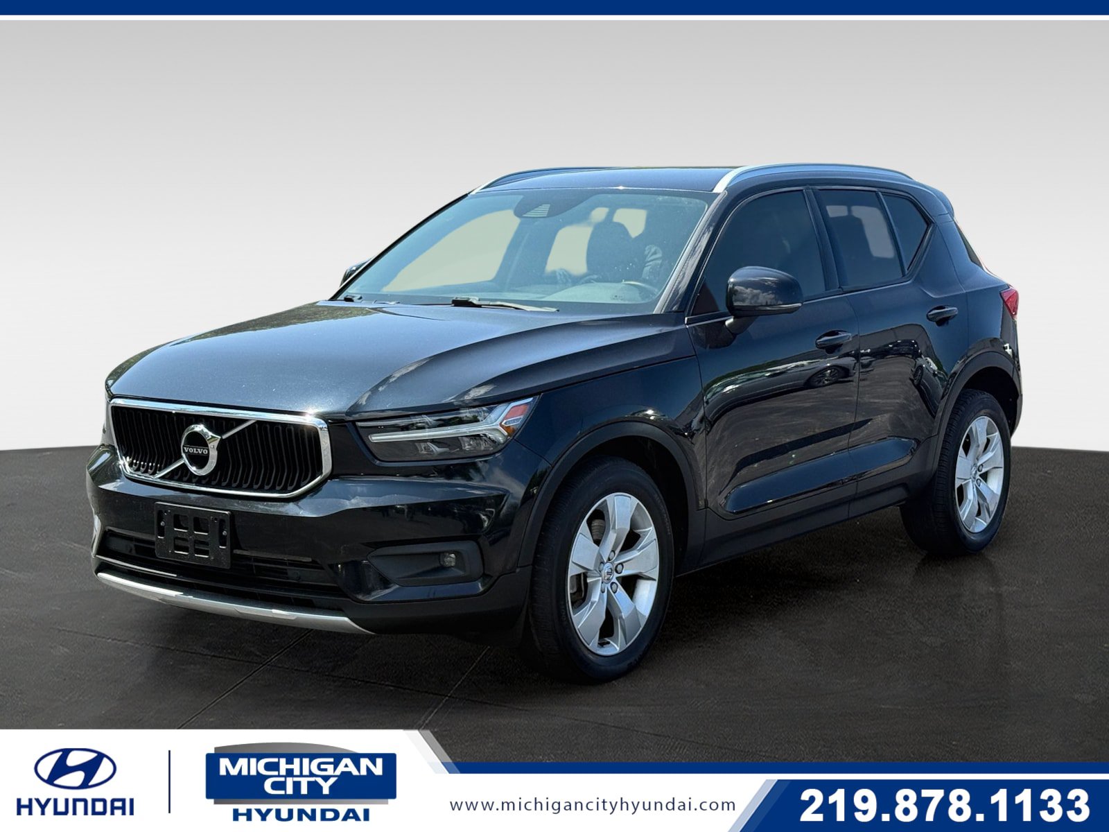 Used 2021 Volvo XC40 T5 Momentum