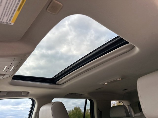 Used 2020 Chevrolet Tahoe LT w/ Luxury Package image 18