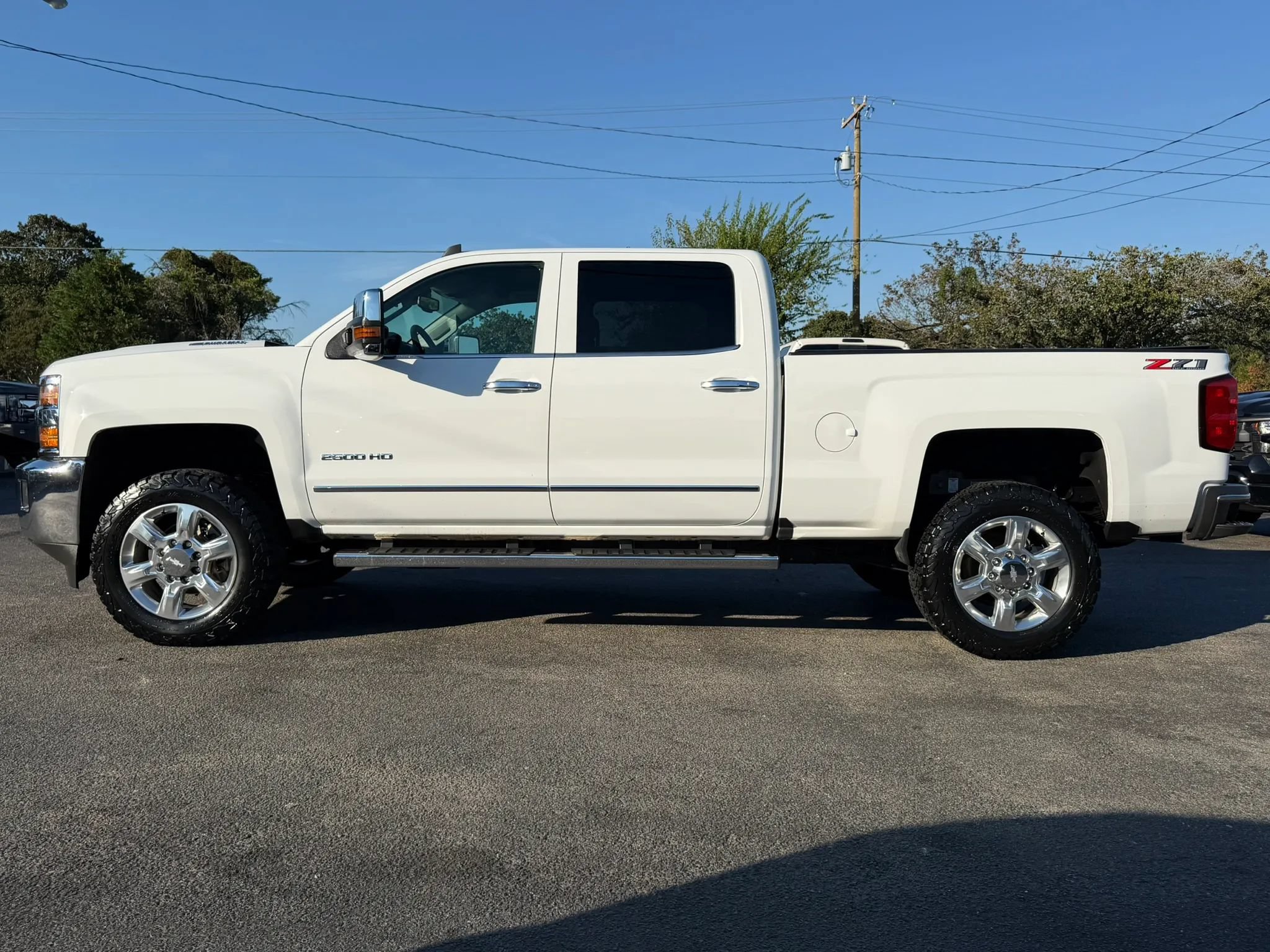 Used 2019 Chevrolet Silverado 2500 LTZ w/ Duramax Plus Package AWD/4WD image 8