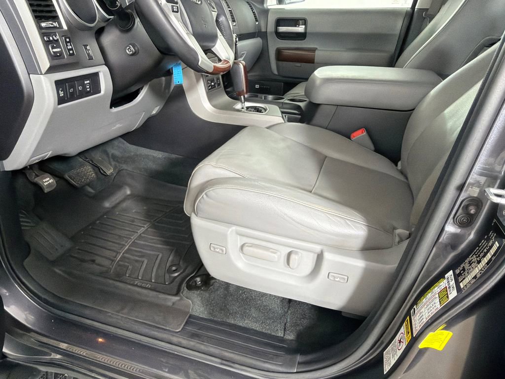 Used 2017 Toyota Sequoia Platinum image 11
