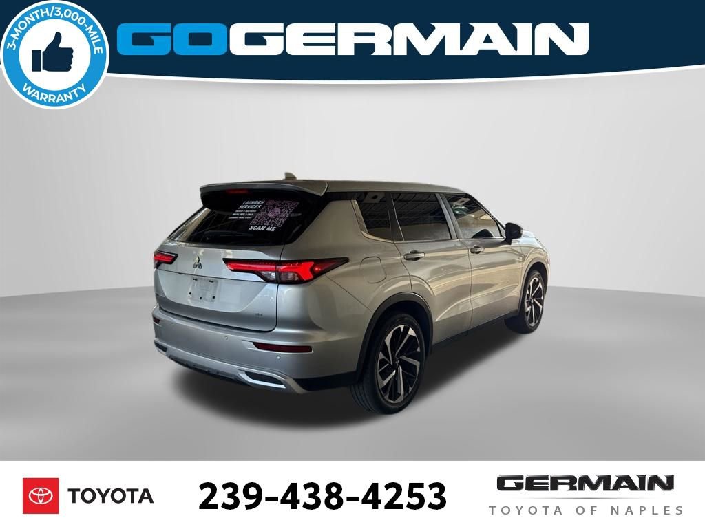 Used 2022 Mitsubishi Outlander SE FWD image 10