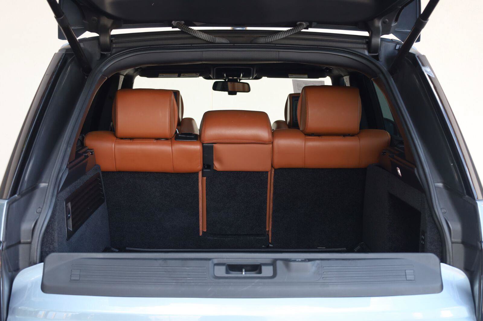 Used 2014 Land Rover Range Rover Autobiography AWD/4WD image 10