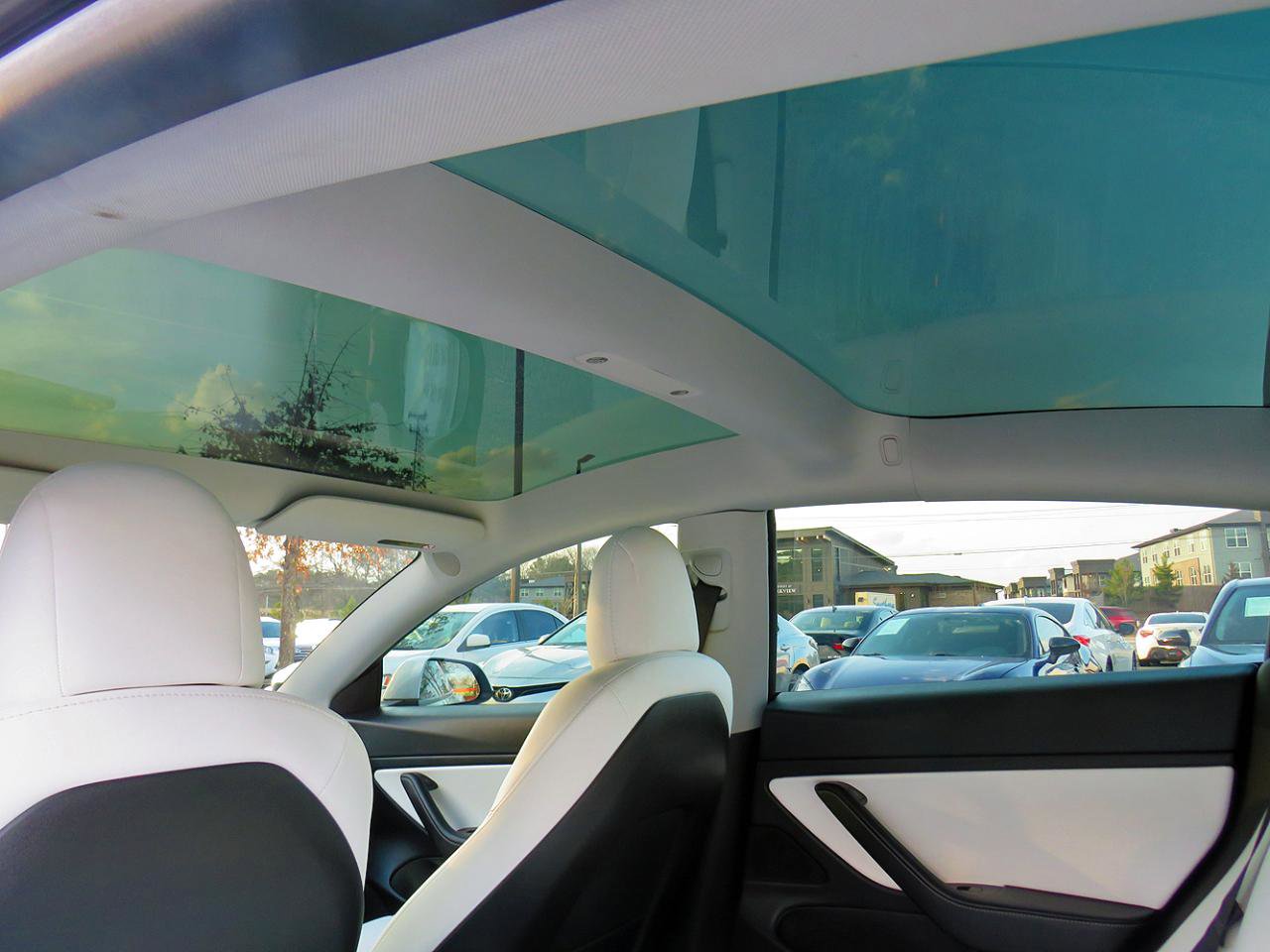 Used 2021 Tesla Model 3 Performance image 24