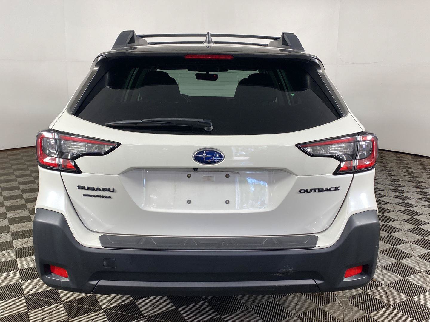 Used 2023 Subaru Outback Onyx Edition AWD/4WD image 6