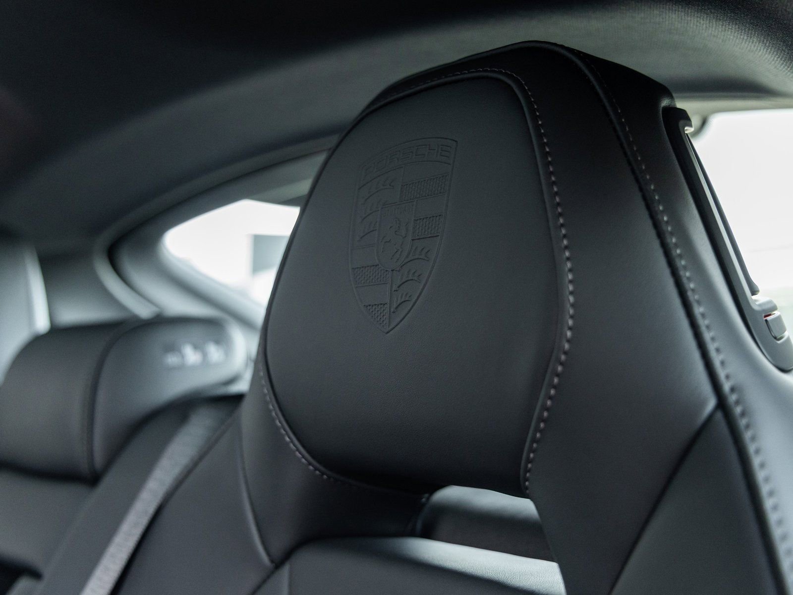 New 2026 Porsche Panamera 4 image 36