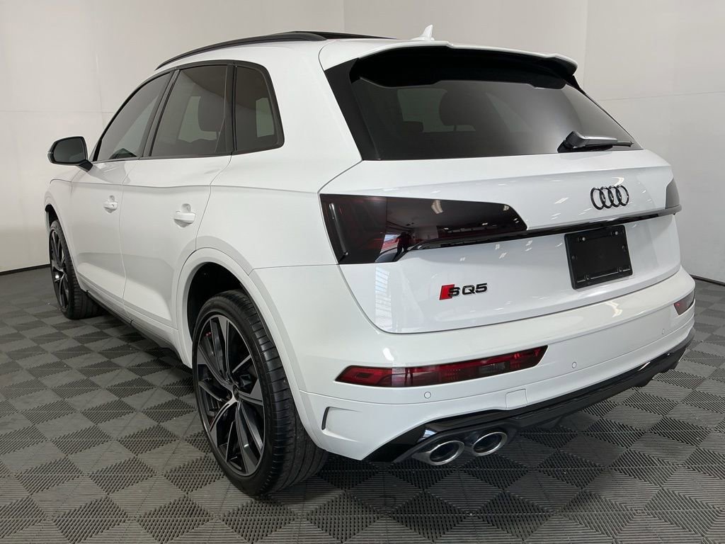 Used 2024 Audi SQ5 Premium Plus w/ Premium Plus Package image 7