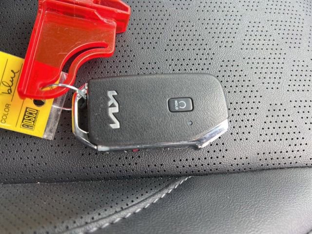 Certified 2025 Kia Seltos EX AWD/4WD image 38