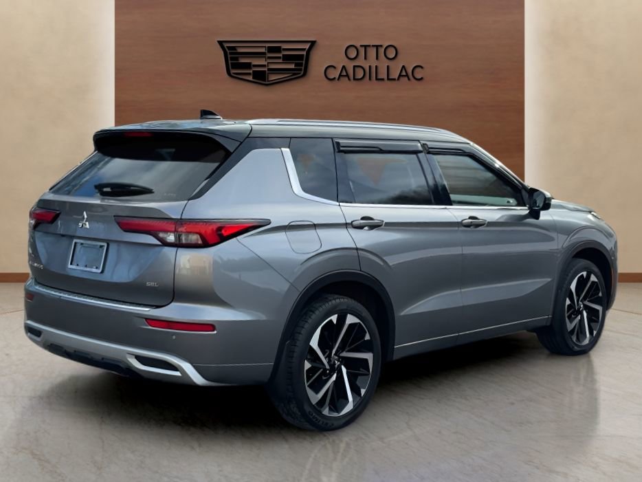Used 2023 Mitsubishi Outlander SEL image 5