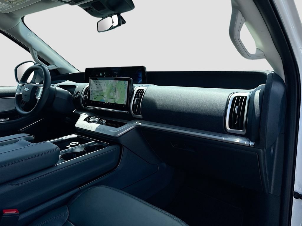 New 2026 Ford Expedition Active RWD image 34