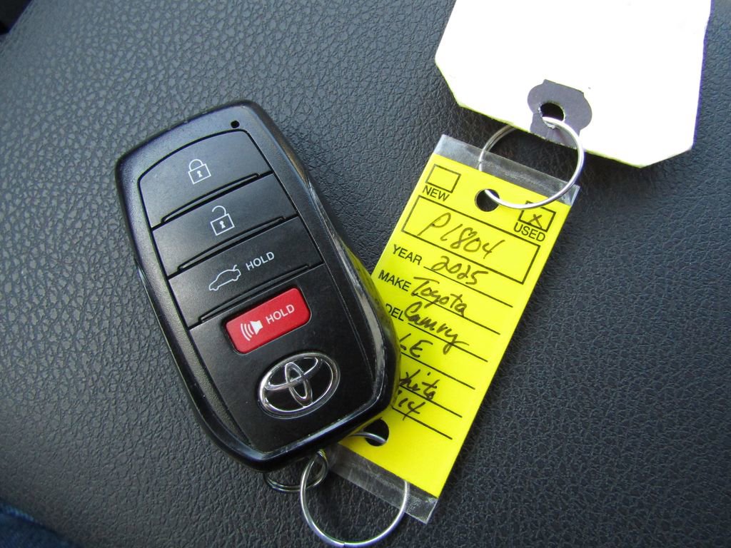 Used 2025 Toyota Camry LE FWD image 31