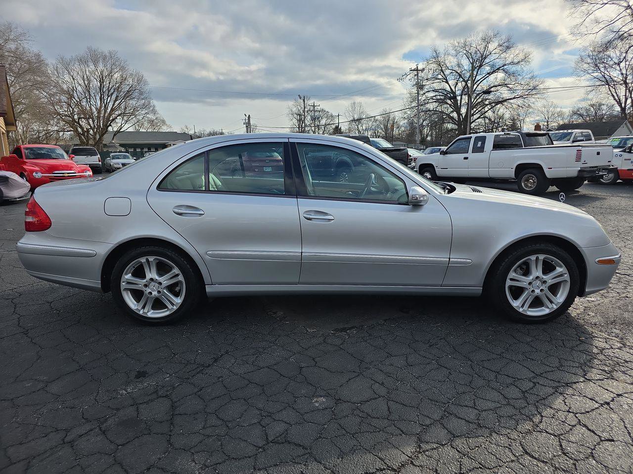 Used 2006 Mercedes-Benz E 350 4MATIC Sedan w/ Premium Pkg image 18