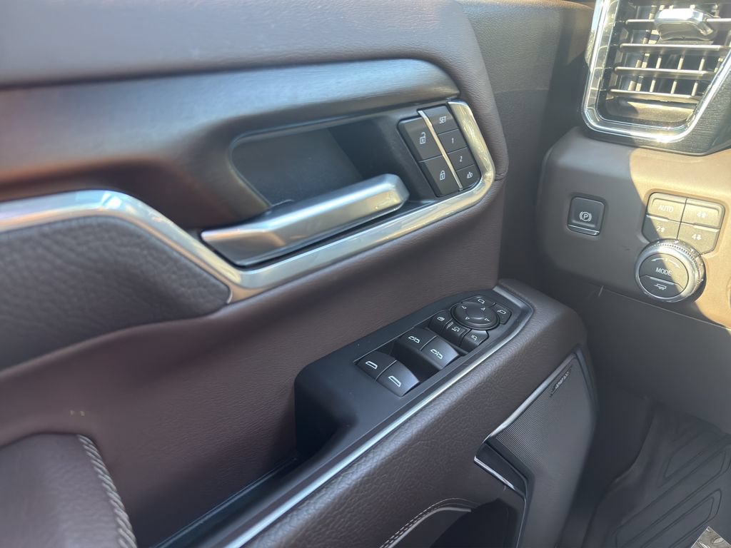Used 2026 GMC Sierra 3500 Denali w/ Denali Reserve Package AWD/4WD image 22