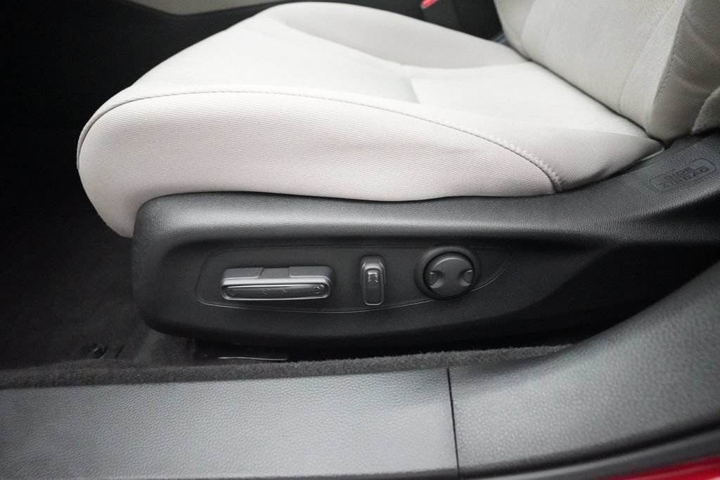 Certified 2024 Honda Accord EX image 27