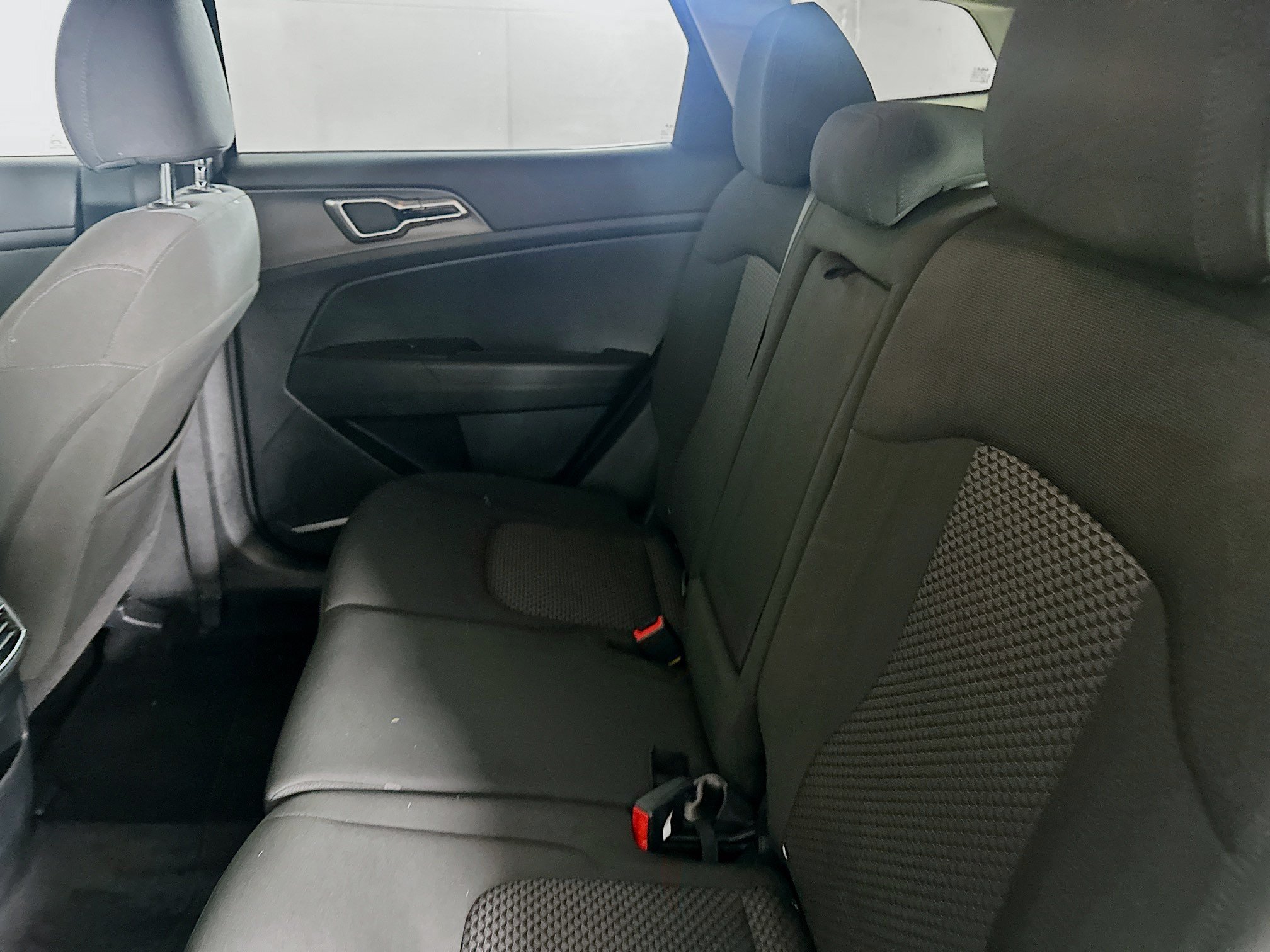 Used 2025 Kia Sportage LX FWD image 26