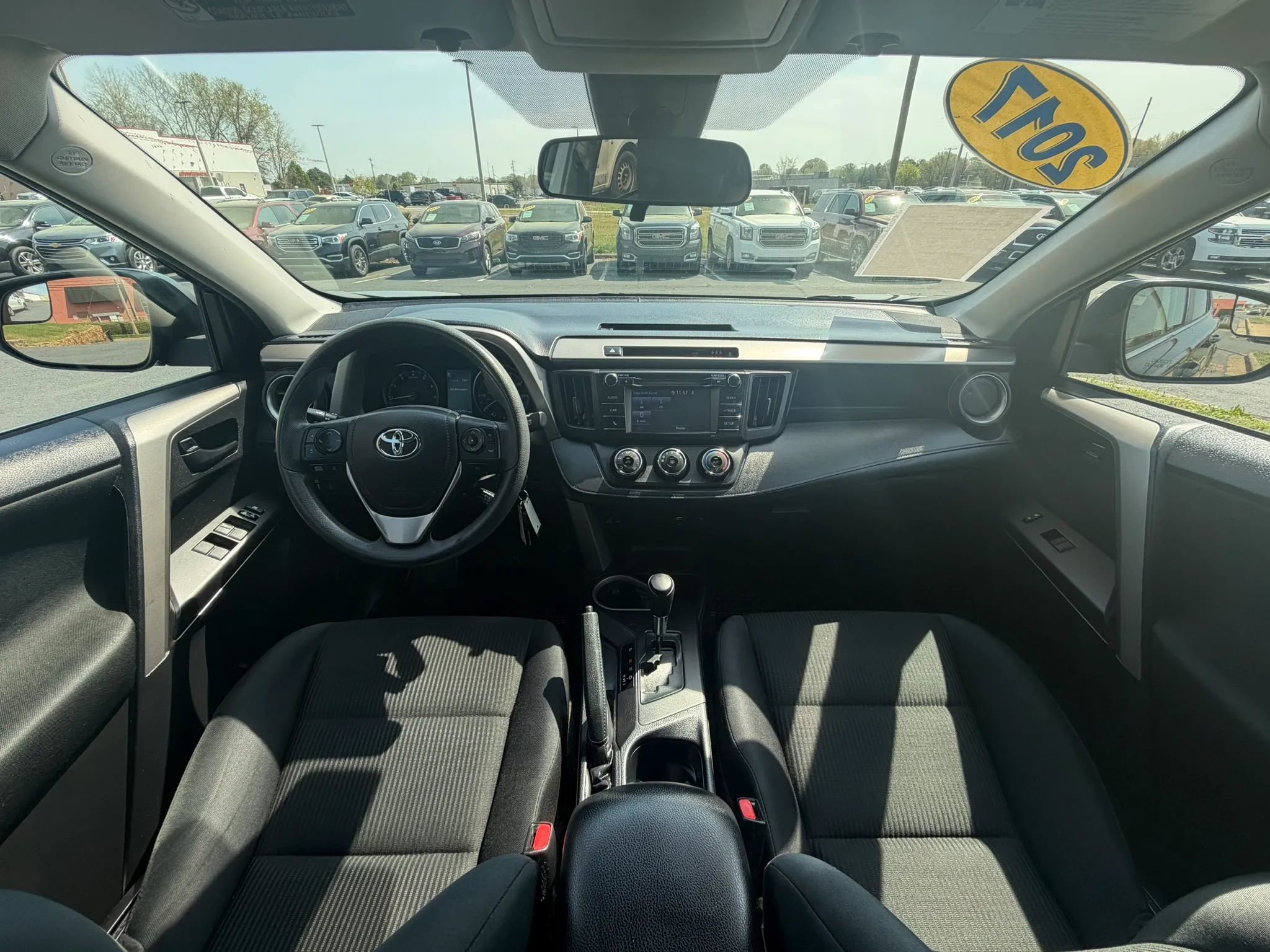 Used 2017 Toyota RAV4 LE image 12