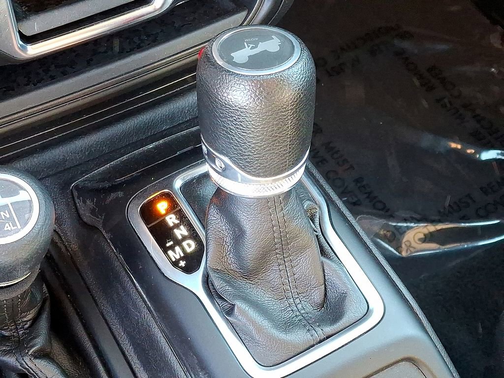 Used 2023 Jeep Wrangler Sport image 14