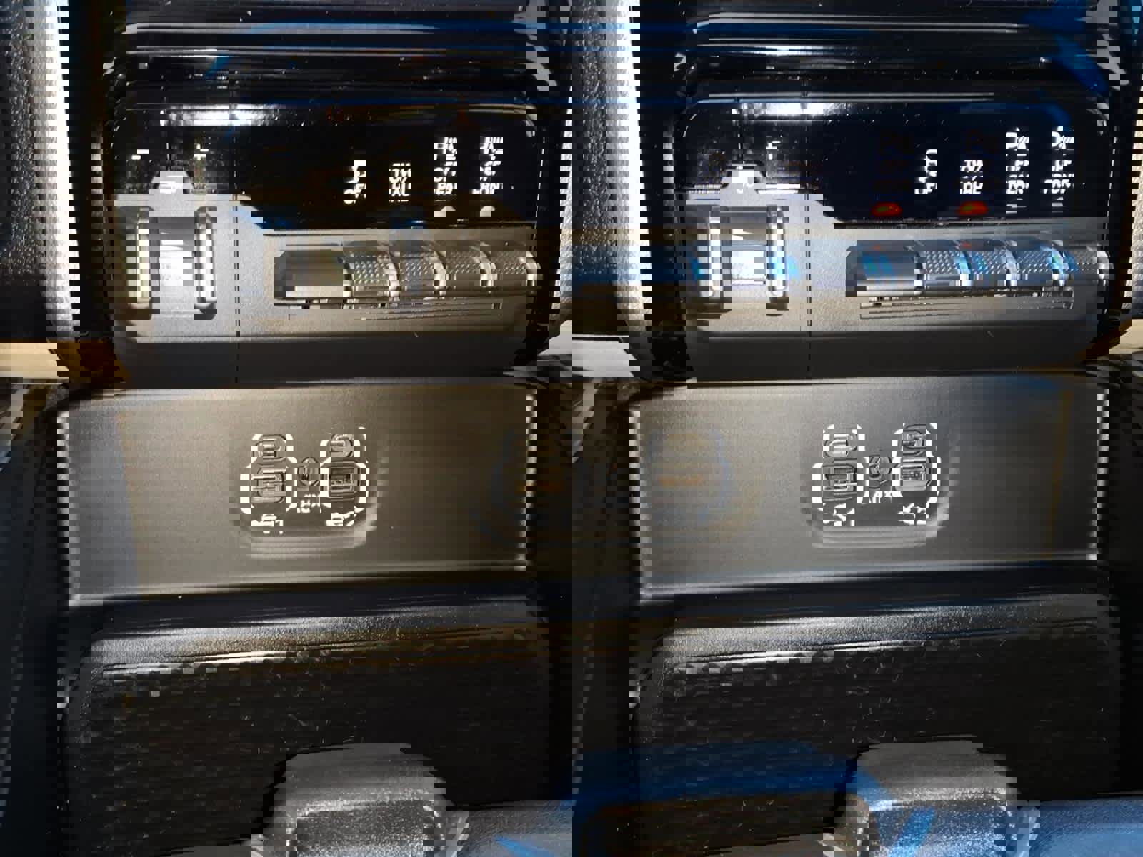 Used 2021 RAM 2500 Big Horn w/ Level B Equipment Group image 22