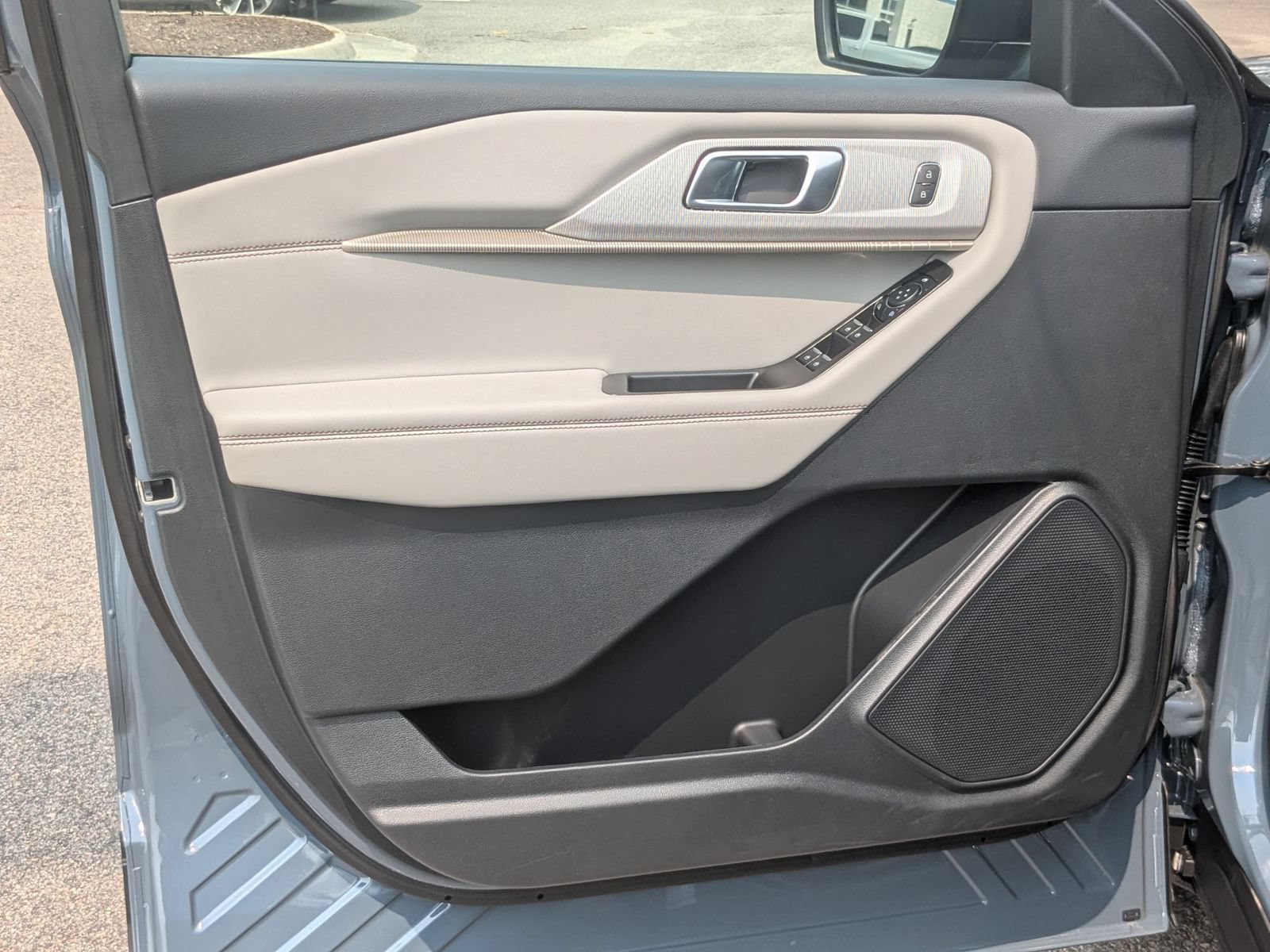 New 2026 Ford Explorer Active w/ Active Comfort Package AWD/4WD image 11