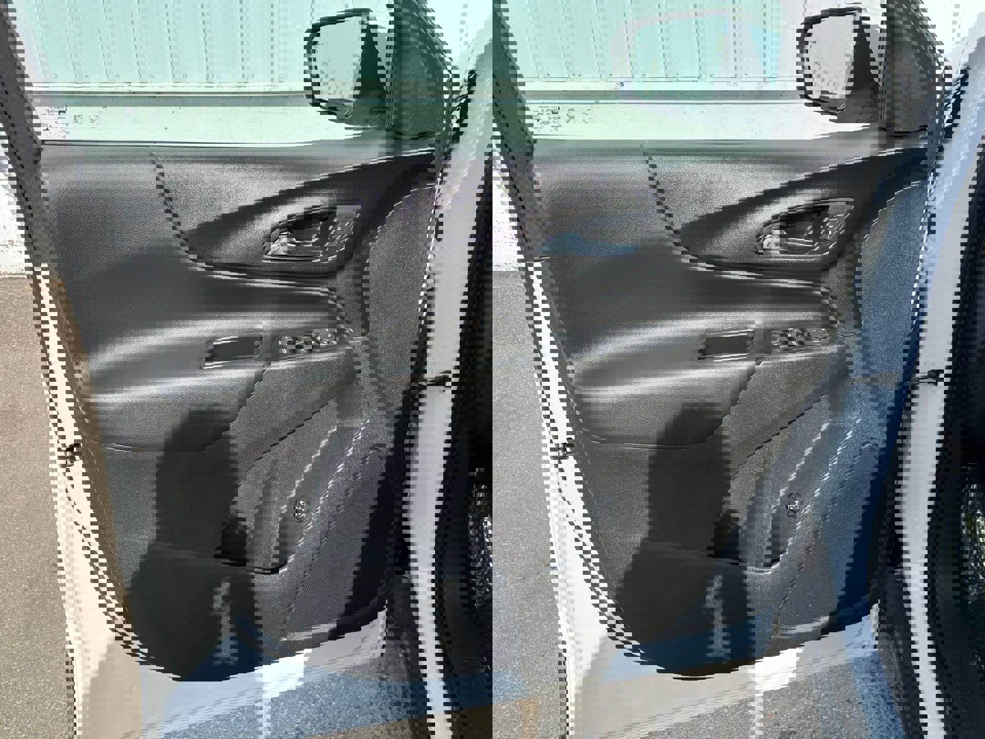 Used 2020 Chevrolet Equinox LT image 9