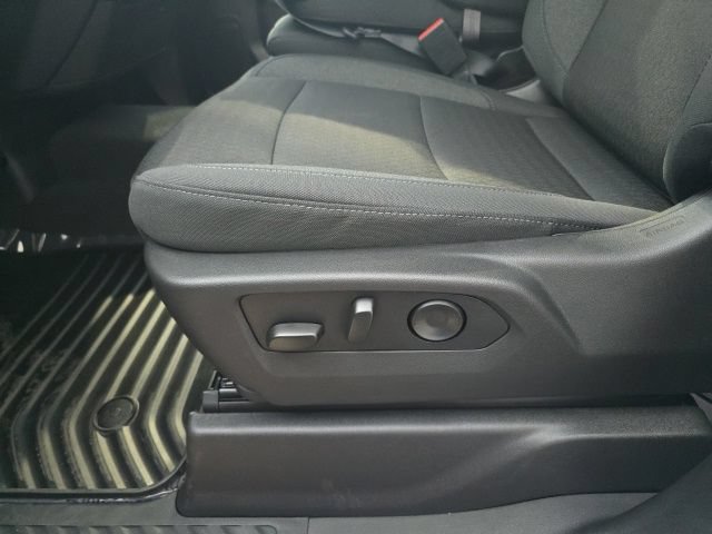 New 2026 Chevrolet Silverado 2500 Custom w/ Custom Value Package AWD/4WD image 15