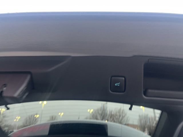 Used 2022 Ford Escape SEL w/ SEL Stealth AWD Package image 10