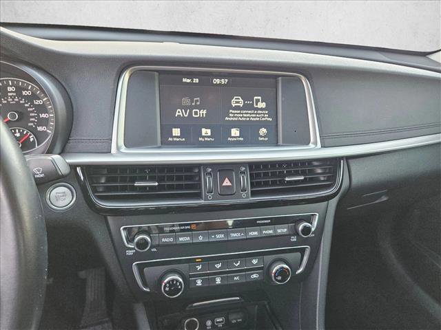 Used 2020 Kia Optima S image 18