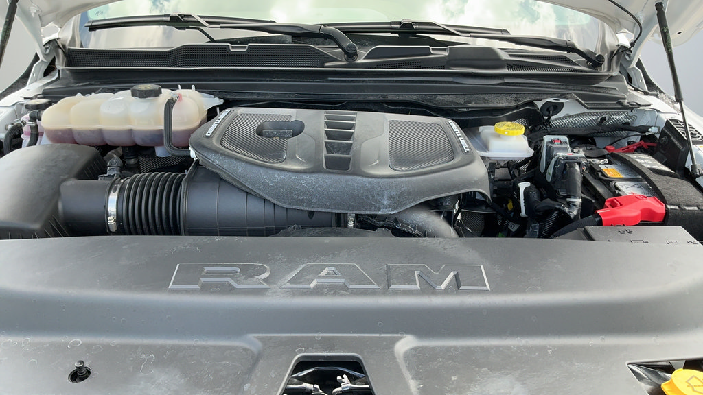 Used 2025 RAM 1500 Limited AWD/4WD image 25