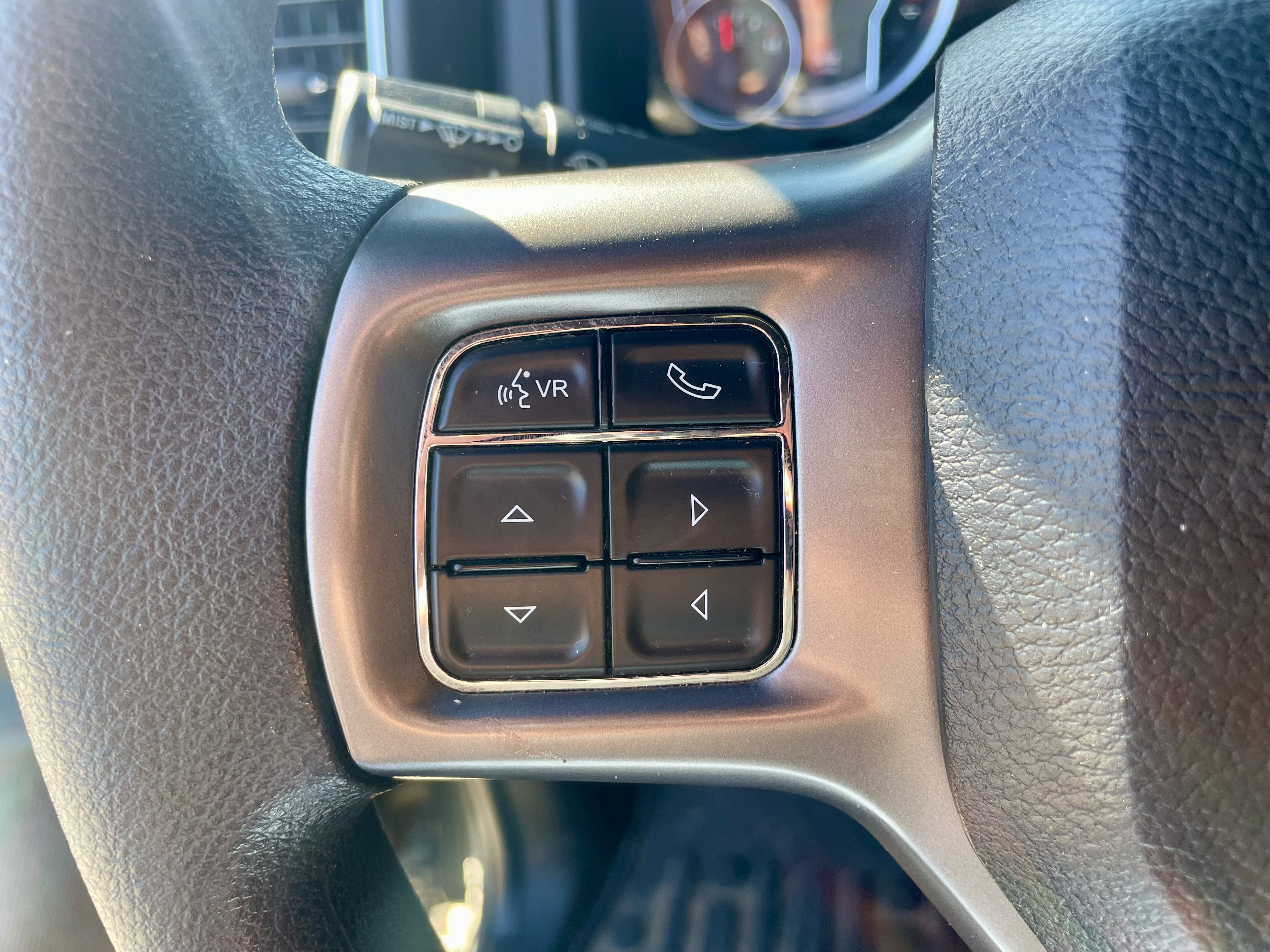 Used 2022 RAM 1500 Classic Warlock w/ Ceramic Gray Warlock Package RWD image 15
