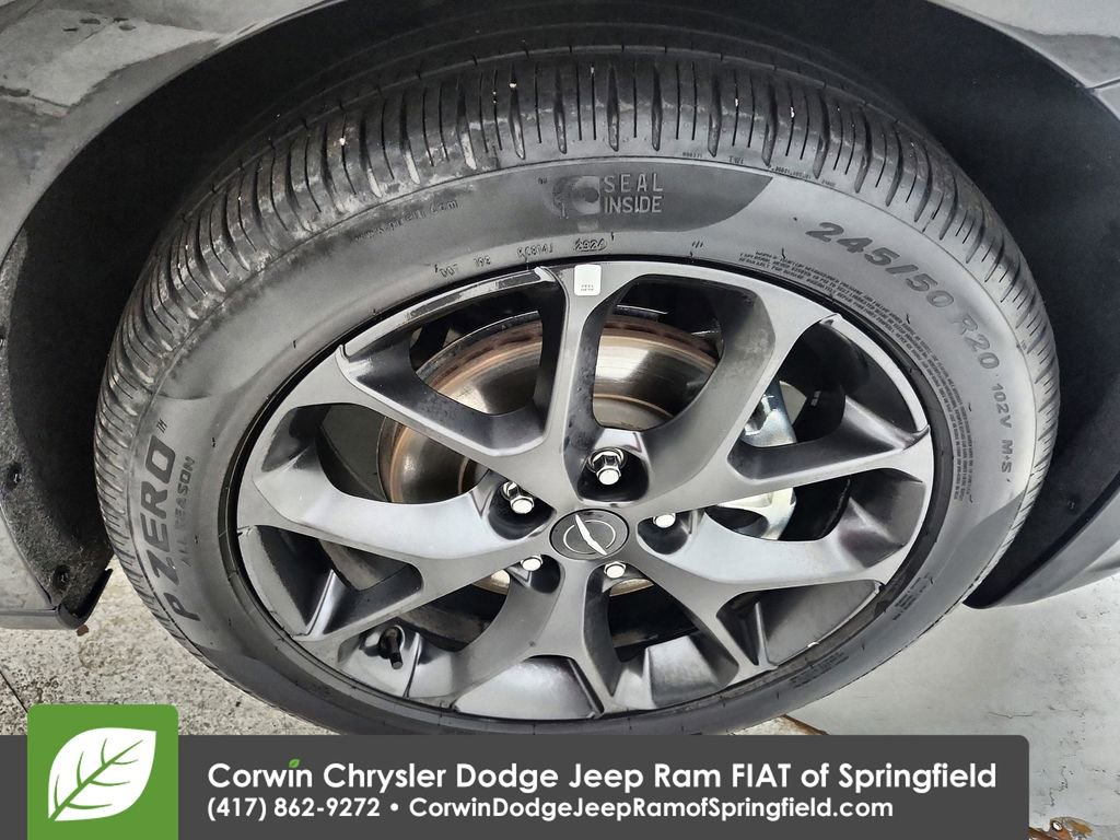 Certified 2025 Chrysler Pacifica Limited image 36