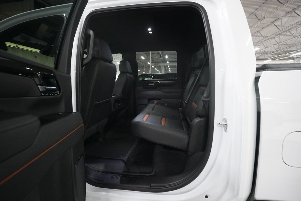 Used 2025 GMC Sierra 2500 AT4 w/ AT4 Preferred Package AWD/4WD image 14