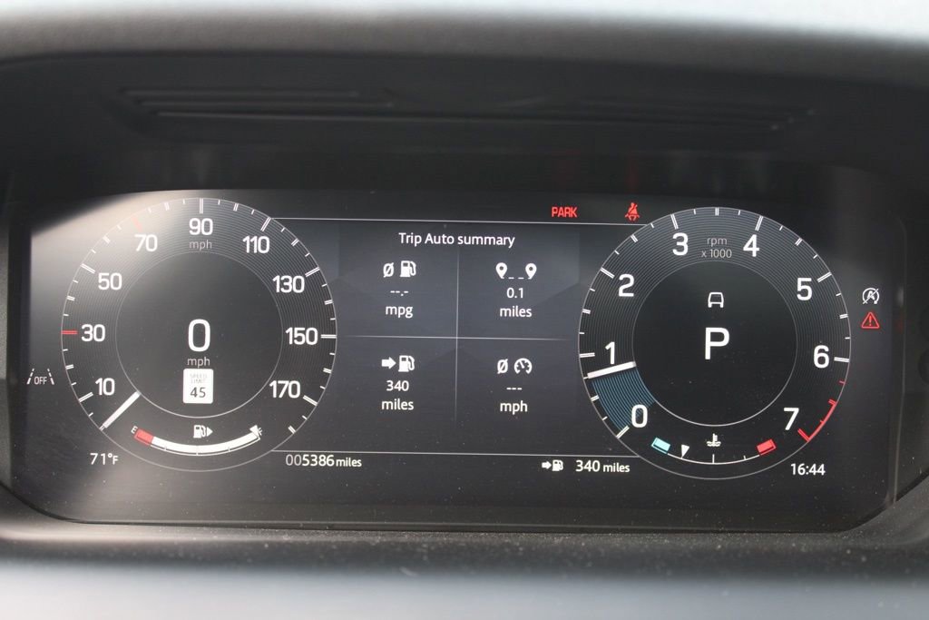 Certified 2025 Land Rover Discovery Sport S image 19