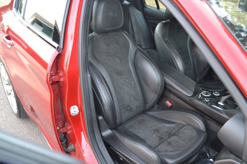 Used 2018 Alfa Romeo Giulia Quadrifoglio image 27