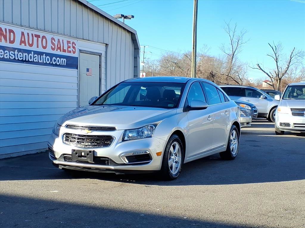 Used 2016 Chevrolet Cruze LT image 1