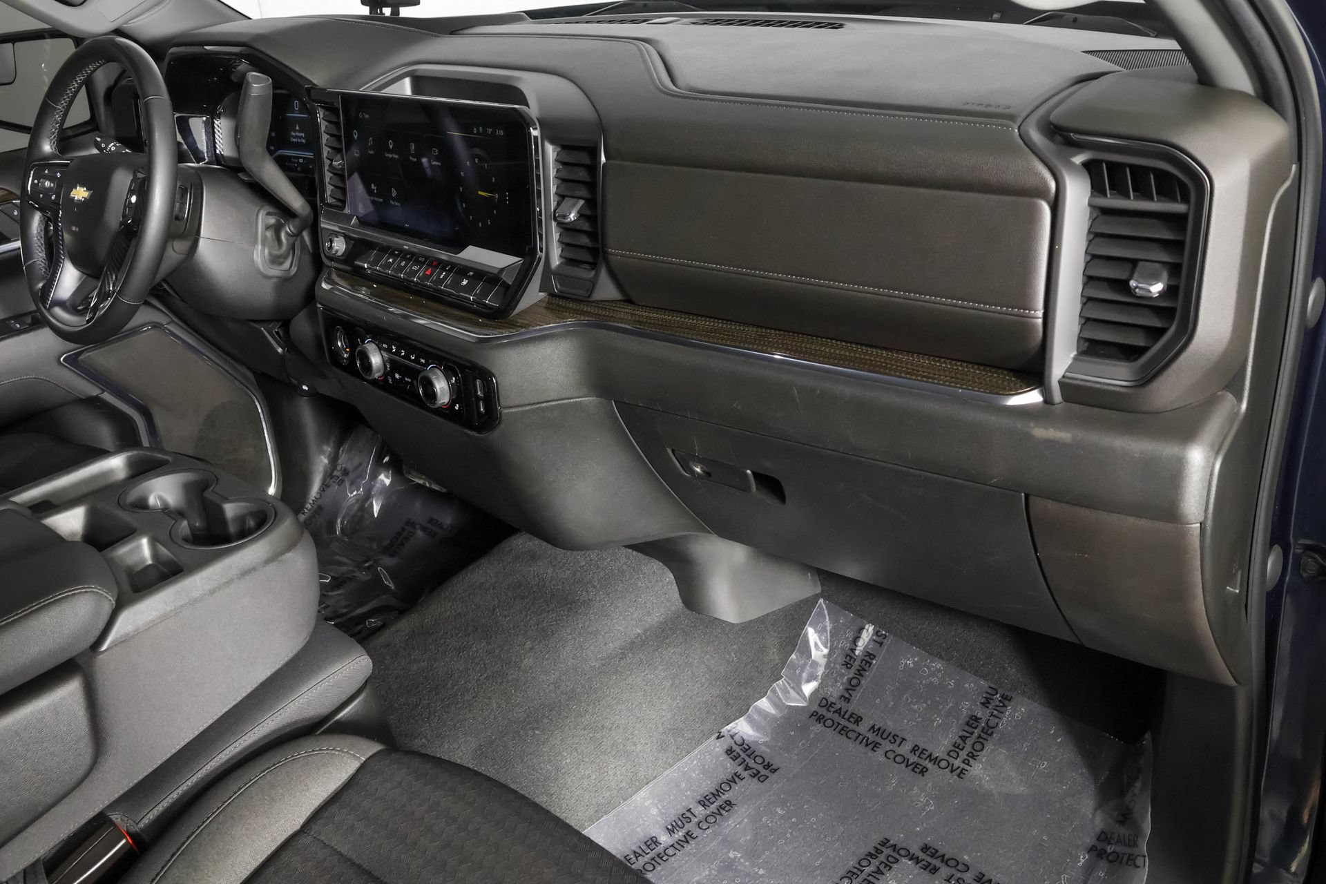 Used 2023 Chevrolet Silverado 1500 LT AWD/4WD image 44