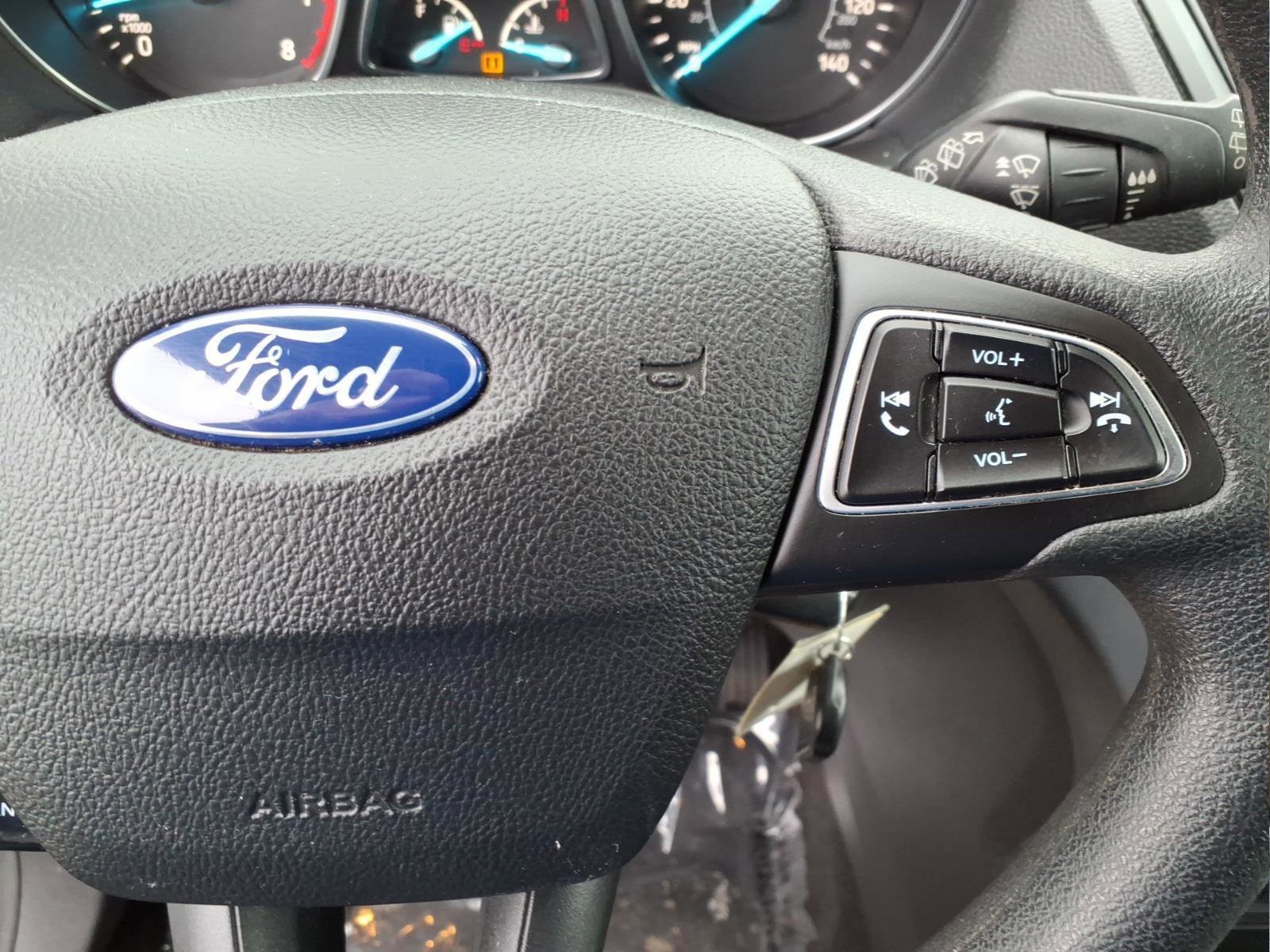 Used 2019 Ford Escape S image 24