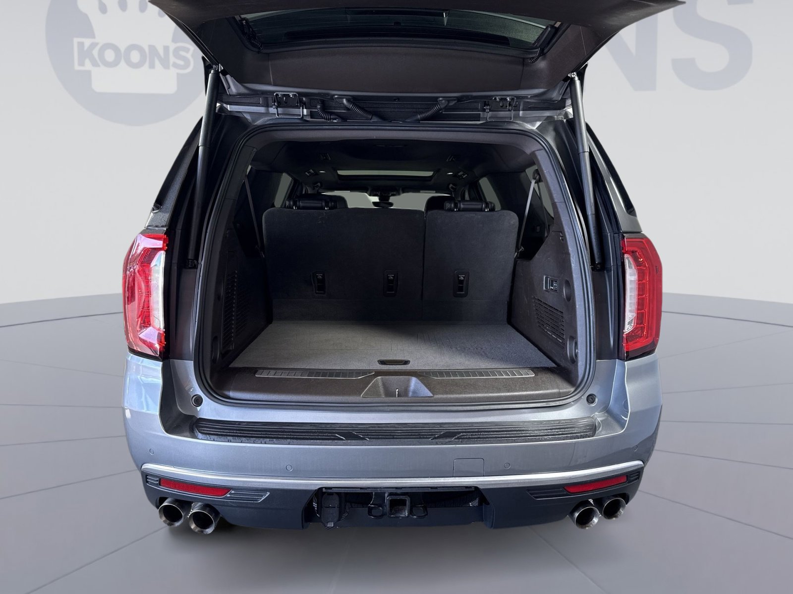 Used 2022 GMC Yukon XL Denali w/ Advanced Technology Package AWD/4WD image 27