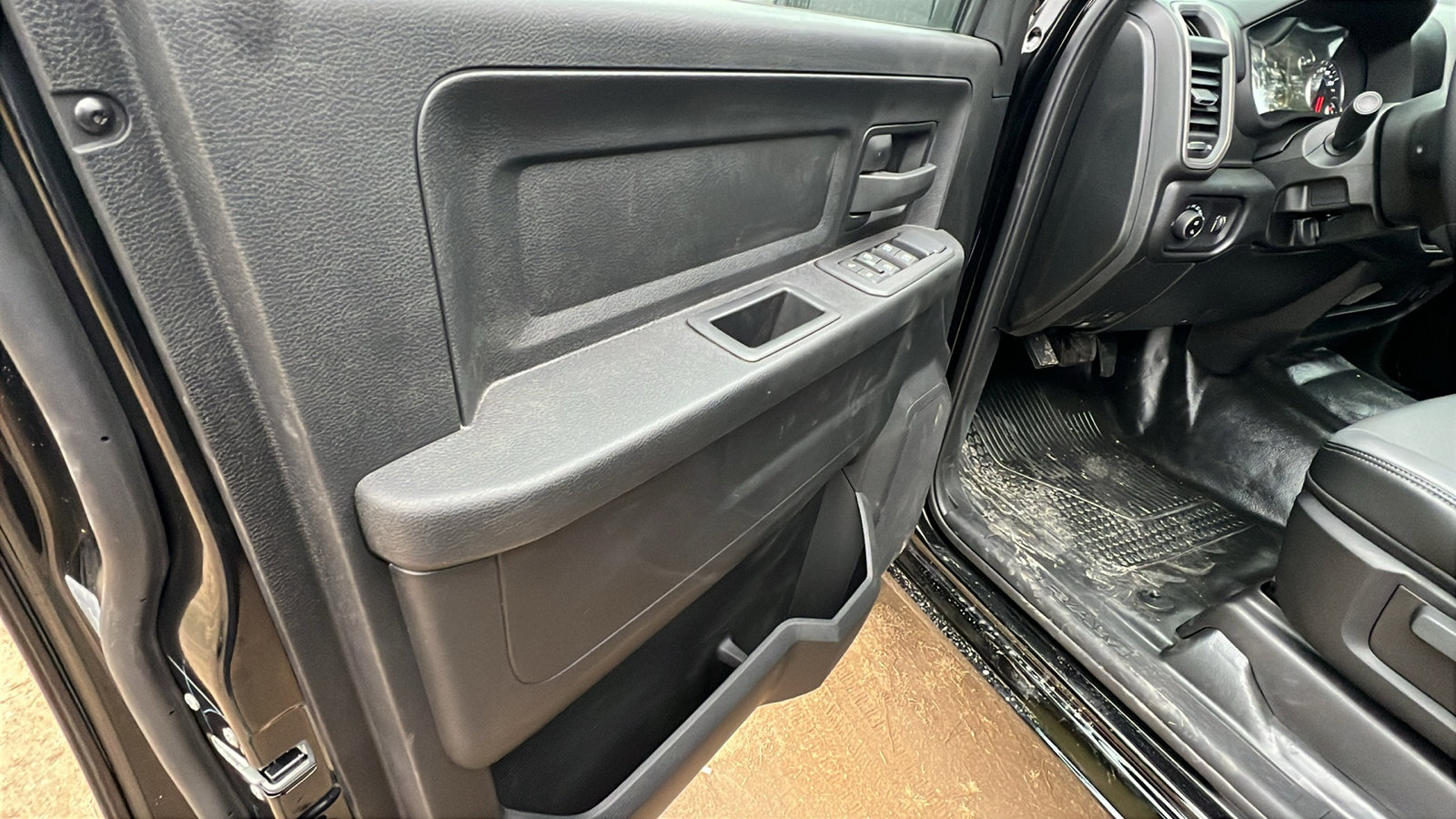 New 2026 RAM 2500 Tradesman w/ Chrome Appearance Group image 14