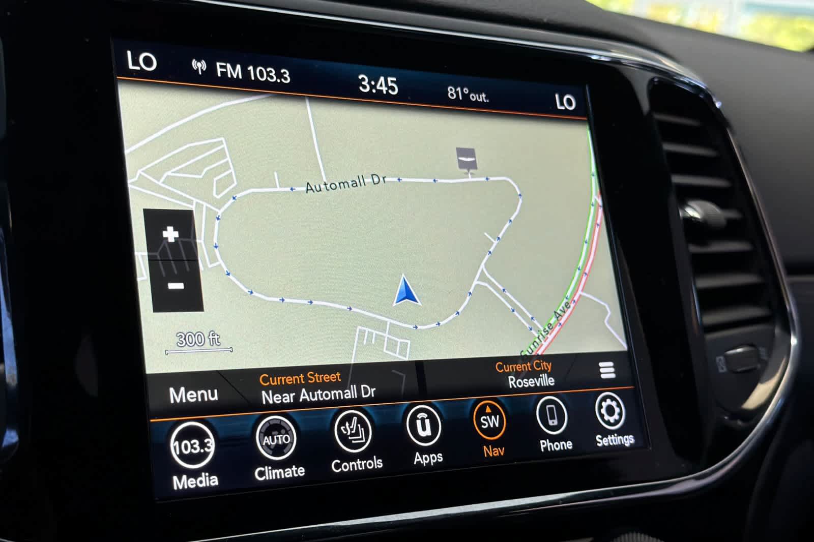 Used 2020 Jeep Grand Cherokee Altitude AWD/4WD image 20