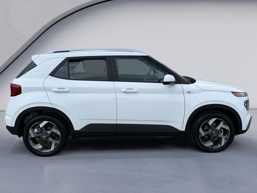 New 2026 Hyundai Venue SEL FWD image 6